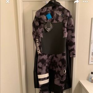 Hurley Phantom 303 wetsuit